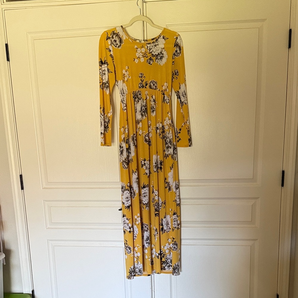 Elegant Floral Long Sleeve Yellow Dress